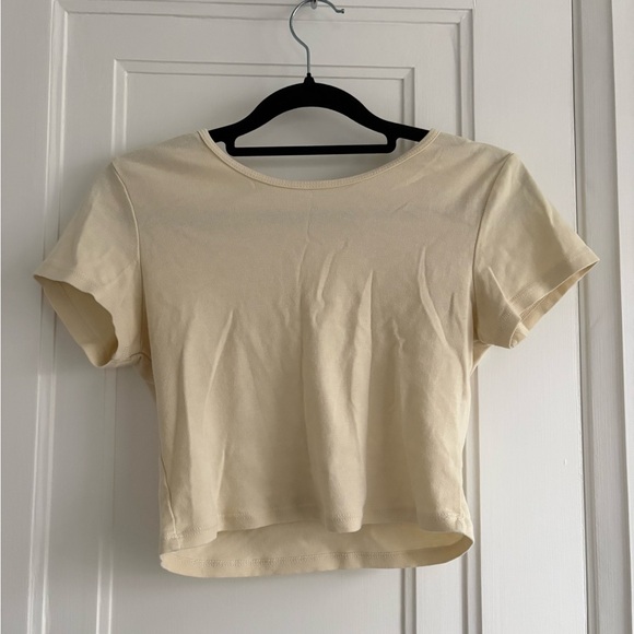 Brandy Melville Yellow Baby Tee - Picture 3 of 5